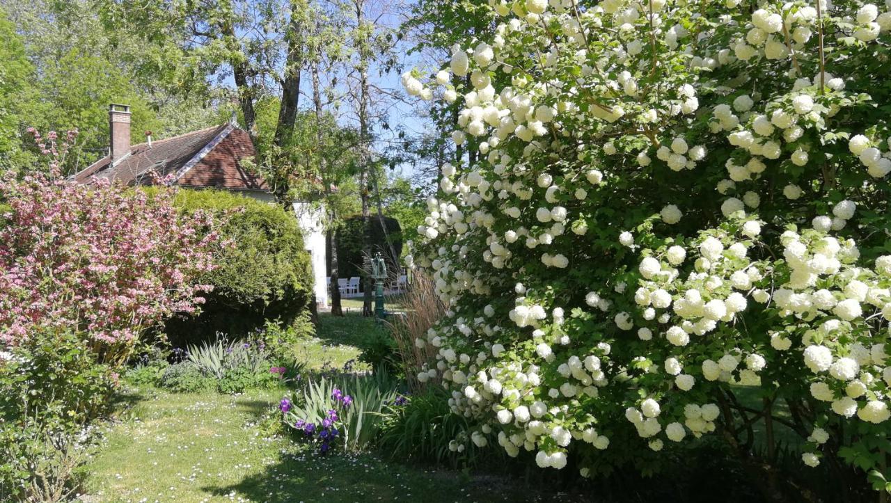 Domaine Du Carouge Hotel Lirey Bagian luar foto