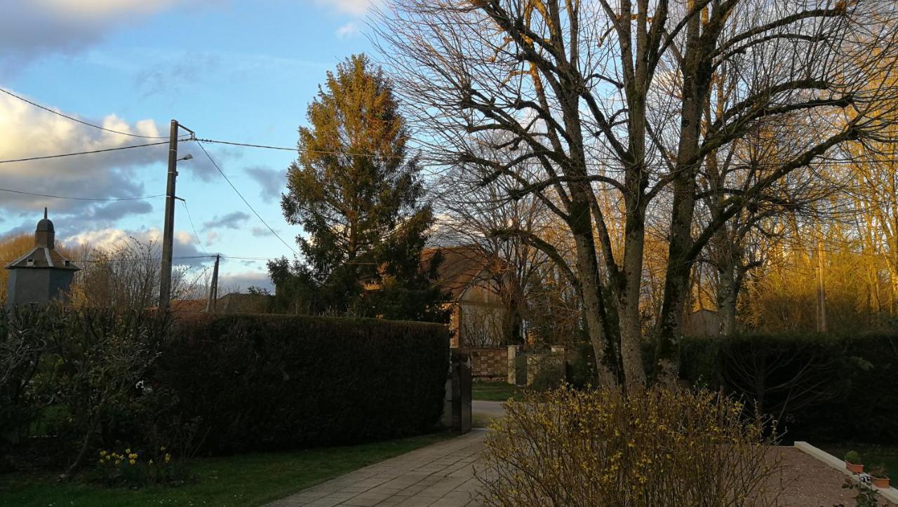 Domaine Du Carouge Hotel Lirey Bagian luar foto