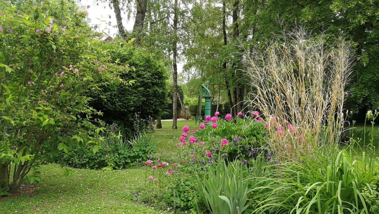 Domaine Du Carouge Hotel Lirey Bagian luar foto